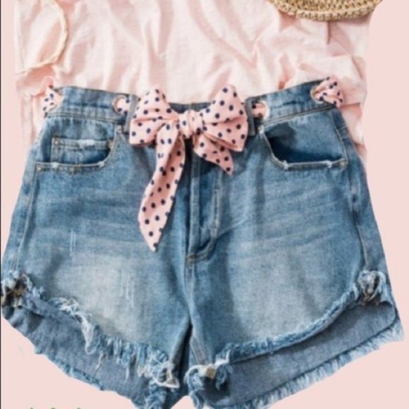 Cut off Medium Wash High Rise Jean Shorts - Picture 2 of 2